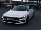 Hyundai Elantra 2023 года за 8 100 000 тг. в Шымкент