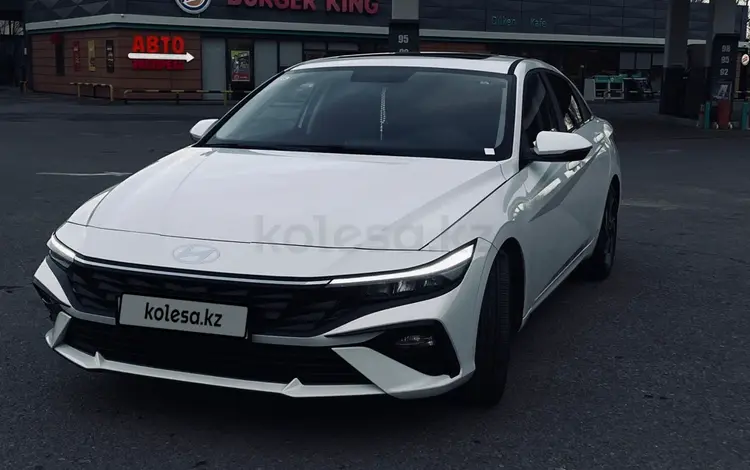 Hyundai Elantra 2023 года за 8 100 000 тг. в Шымкент