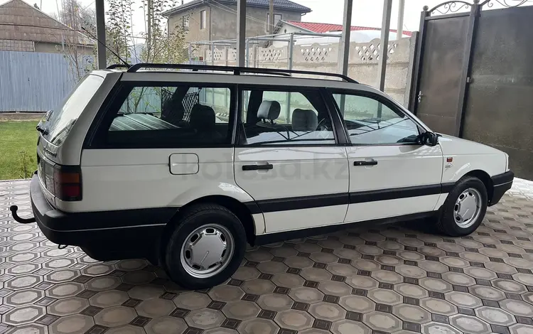 Volkswagen Passat 1993 года за 1 950 000 тг. в Тараз