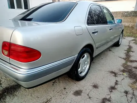 Mercedes-Benz E 320 1999 года за 4 000 000 тг. в Шымкент – фото 7