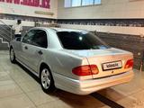 Mercedes-Benz E 200 1998 года за 2 000 000 тг. в Актобе – фото 5