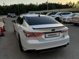 Toyota Camry 2021 года за 16 500 000 тг. в Астана – фото 4