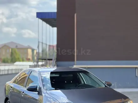 Toyota Camry 2014 года за 5 300 000 тг. в Актобе – фото 21