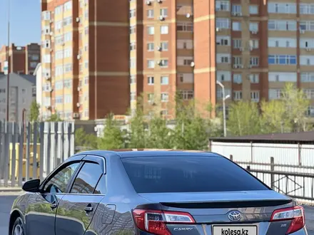 Toyota Camry 2014 года за 5 300 000 тг. в Актобе – фото 8