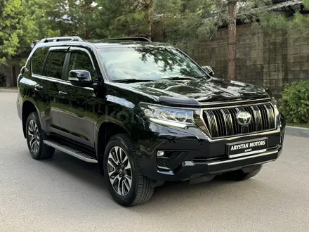 Toyota Land Cruiser Prado 2022 года за 27 500 000 тг. в Алматы – фото 37