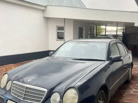 Mercedes-Benz E 280 1999 года за 3 500 000 тг. в Бауыржана Момышулы – фото 4