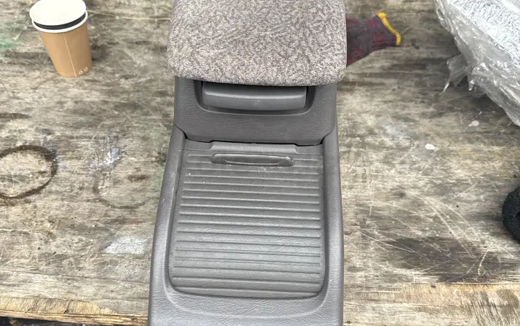 Подлокотник за 22 000 тг. в Алматы