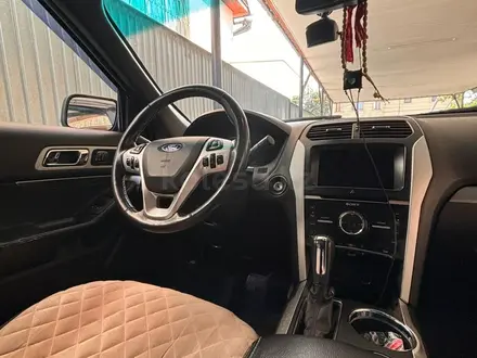 Ford Explorer 2014 года за 13 000 000 тг. в Алматы – фото 11