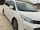 Toyota Sienna 2018 года за 21 000 000 тг. в Жанаозен – фото 4