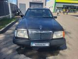 Mercedes-Benz E 220 1994 года за 1 600 000 тг. в Алматы – фото 3