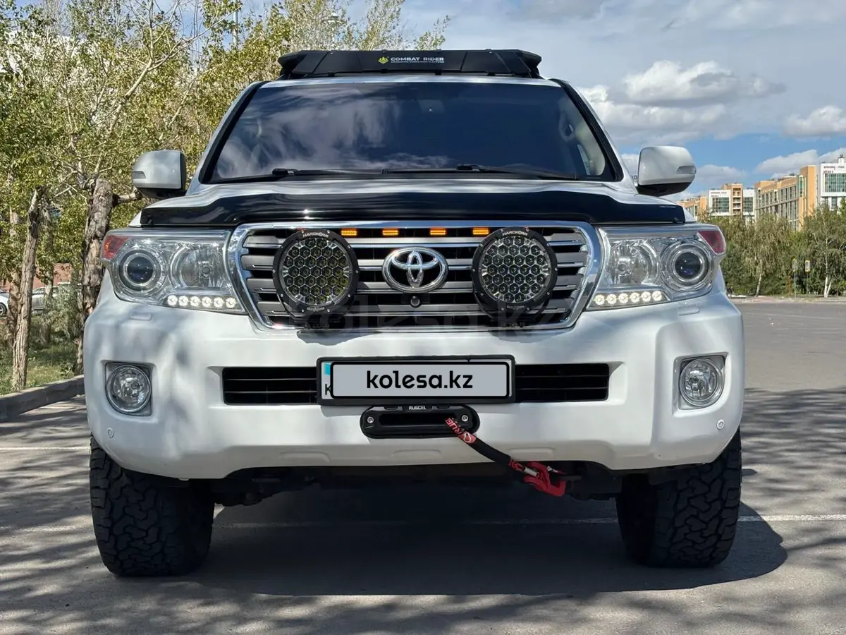 Toyota Land Cruiser, 2012