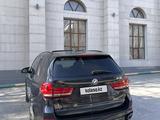 BMW X5 2014 года за 18 000 000 тг. в Шымкент – фото 2