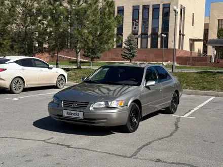 Toyota Camry 1998 года за 2 200 000 тг. в Шымкент