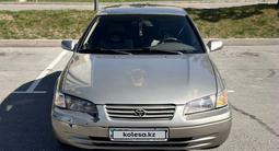 Toyota Camry 1998 года за 2 200 000 тг. в Шымкент – фото 3