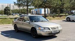 Toyota Camry 1998 года за 2 200 000 тг. в Шымкент – фото 2
