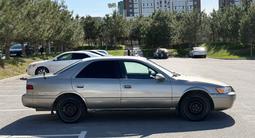 Toyota Camry 1998 года за 2 200 000 тг. в Шымкент – фото 4