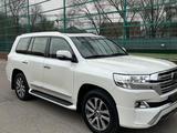 Toyota Land Cruiser 2018 годаfor37 000 000 тг. в Алматы – фото 2