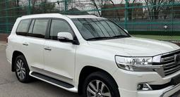 Toyota Land Cruiser 2018 года за 37 000 000 тг. в Алматы – фото 2