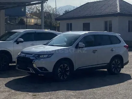 Mitsubishi Outlander 2021 года за 11 800 000 тг. в Алматы – фото 5