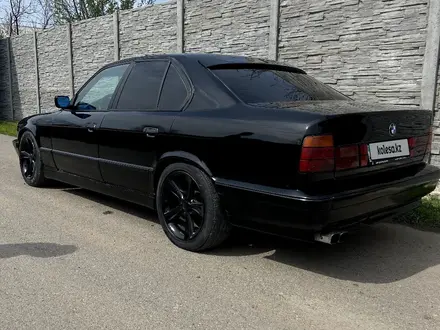 BMW 540 1994 года за 3 000 000 тг. в Шымкент – фото 2