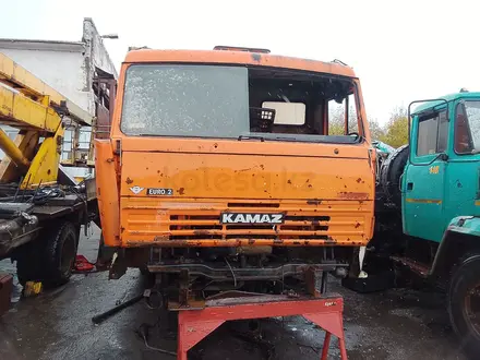 КамАЗ  43118 2005 года за 2 000 000 тг. в Рудный