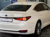 Lexus ES 250 2023 годаүшін24 500 000 тг. в Алматы – фото 4