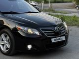 Toyota Camry 2010 года за 7 290 000 тг. в Караганда – фото 3