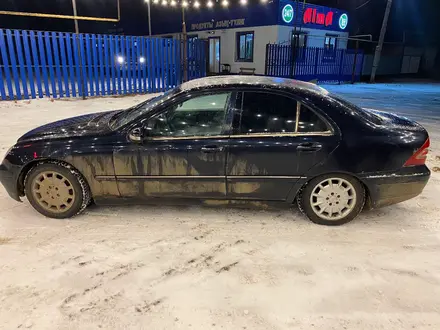 Mercedes-Benz C 320 2001 года за 2 300 000 тг. в Уральск – фото 5