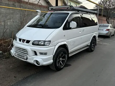 Mitsubishi Delica 2001 года за 8 000 000 тг. в Алматы