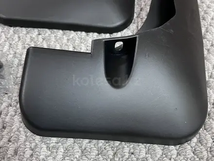 Брызговики Toyota Rav4 (2015-2019) за 8 000 тг. в Астана – фото 3