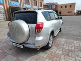 Toyota RAV4 2007 года за 6 000 000 тг. в Актау – фото 3