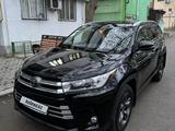 Toyota Highlander 2018 годаfor19 650 000 тг. в Шымкент