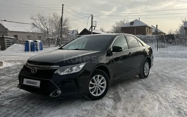 Toyota Camry 2016 года за 11 570 000 тг. в Семей