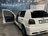 Volkswagen Golf 1995 годаfor1 600 000 тг. в Шымкент