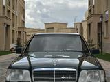 Mercedes-Benz E 220 1994 годаүшін3 900 000 тг. в Туркестан – фото 4