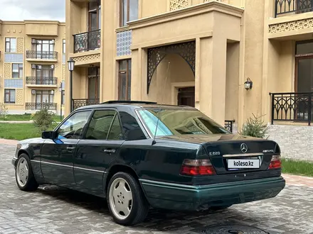 Mercedes-Benz E 220 1994 года за 3 900 000 тг. в Туркестан – фото 11