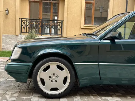 Mercedes-Benz E 220 1994 года за 3 900 000 тг. в Туркестан – фото 8