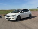 Opel Astra 2012 года за 4 500 000 тг. в Астана – фото 2