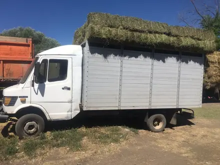 Mercedes-Benz  410D 1992 года за 3 000 000 тг. в Кулан – фото 10