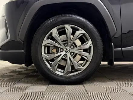 Toyota RAV4 Prestige 2022 года за 16 100 000 тг. в Алматы – фото 16