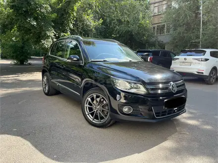 Volkswagen Tiguan 2013 года за 7 800 000 тг. в Алматы