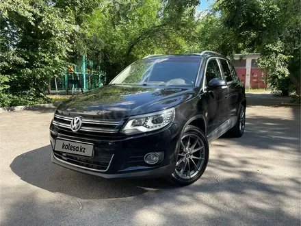 Volkswagen Tiguan 2013 года за 7 800 000 тг. в Алматы – фото 2