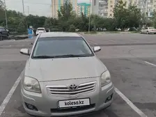 Toyota Avensis, 2008