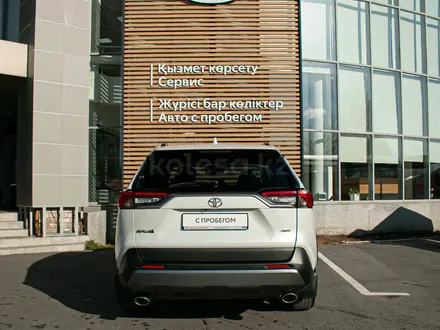 Toyota RAV4 2021 года за 16 960 000 тг. в Павлодар – фото 4