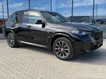 BMW X5 XDrive 40i 2025 года за 69 170 000 тг. в Уральск – фото 4