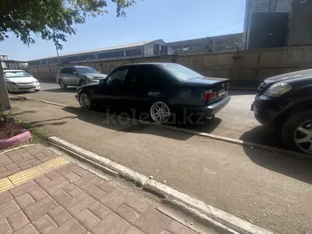 BMW 520 1994 года за 3 100 000 тг. в Астана – фото 3