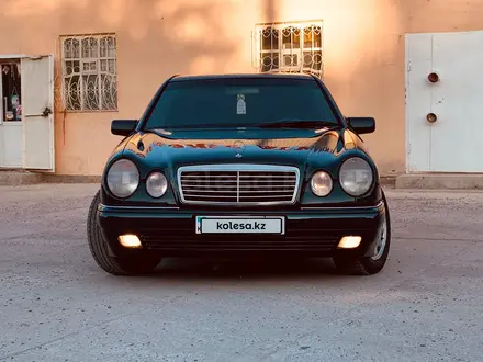 Mercedes-Benz E 320 1998 года за 3 300 000 тг. в Кызылорда – фото 5