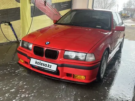 BMW 320 1994 года за 2 000 000 тг. в Уральск