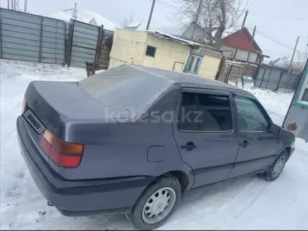 Volkswagen Vento 1992 года за 1 250 000 тг. в Астана