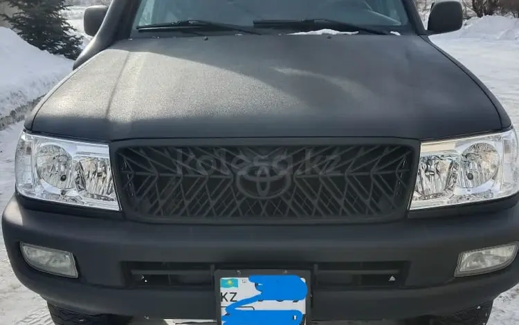 Toyota Land Cruiser 2005 года за 15 000 000 тг. в Семей